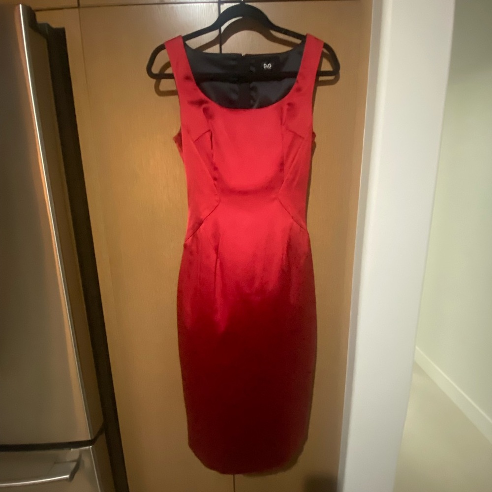 Dolce & Gabbana Red Satin Bodycon Dress - Size 42 (US 8)
